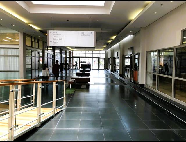 433M² OFFICE TO LET IN WOODSTOCK